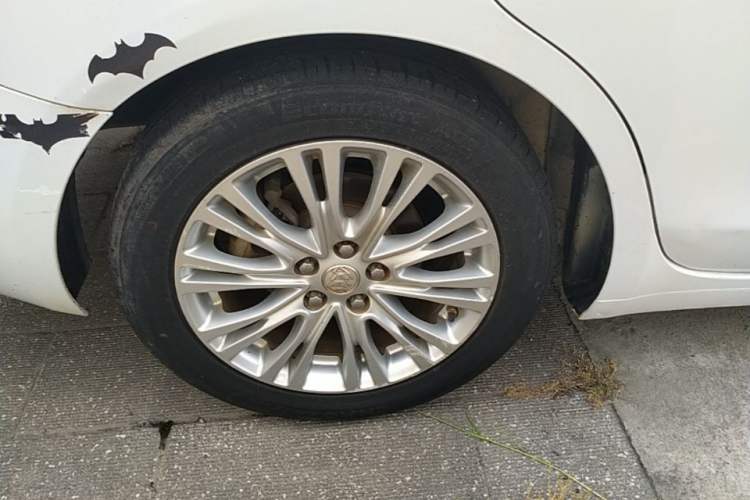 Used Buick GT 2016 15N Automatic Elite Edition Exterior 5