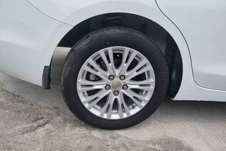 Used Buick GT 2016 15N Automatic Elite Edition Exterior 5
