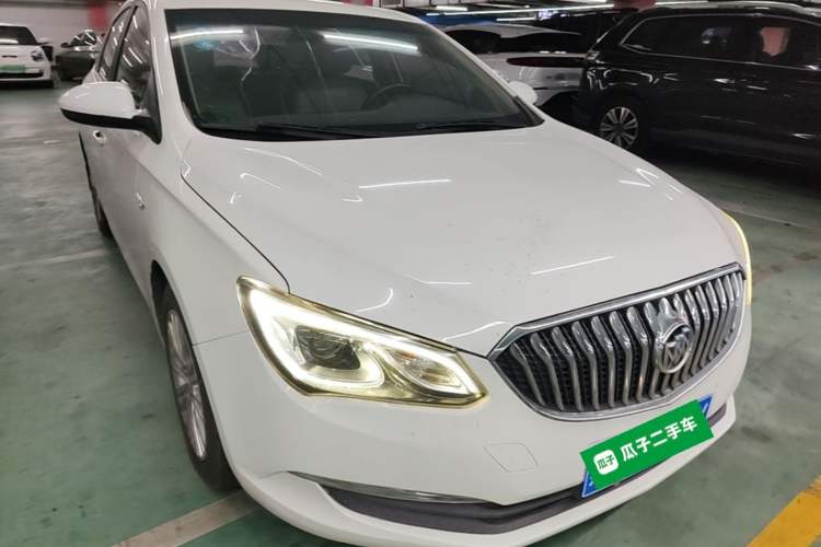 Used Buick GT 2016 15N Automatic Elite Edition Front Right 45 Deg