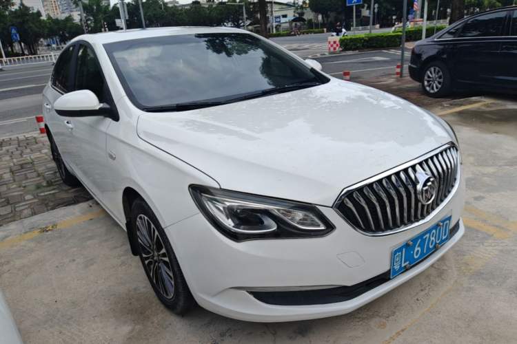 Used Buick GT 2016 18T Dual-Clutch Luxury Model Front Right 45 Deg