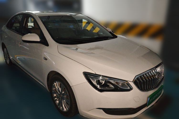 Used Buick GT 2016 15N Manual Elite Edition Front Right 45 Deg