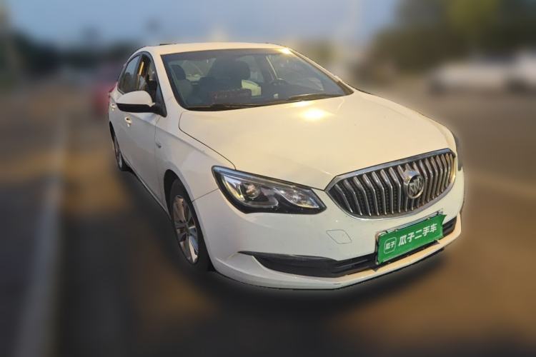 Used Buick GT 2016 15N Automatic Entry-Level Trim Front Right 45 Deg