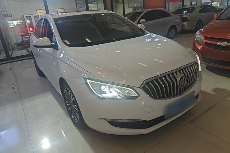 Used Buick GT 2016 18T Dual-Clutch Luxury Model Front Right 45 Deg