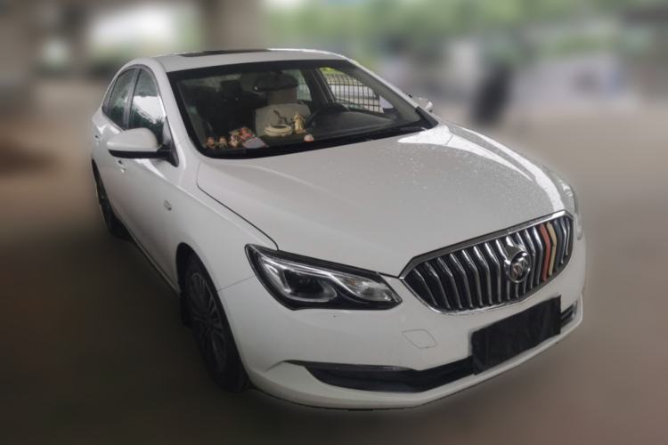 Used Buick GT 2016 18T Dual-Clutch Luxury Model Front Right 45 Deg