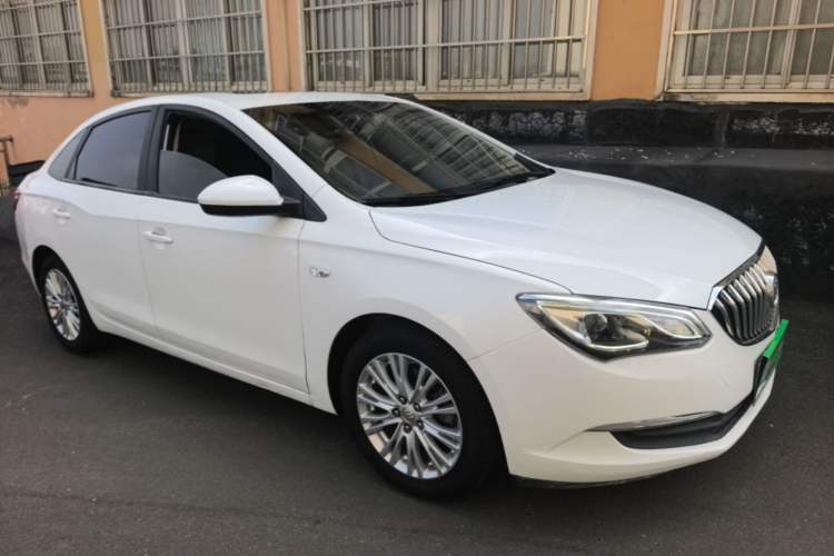 Used Buick GT 2016 15N Automatic Elite Edition Front Right 45 Deg