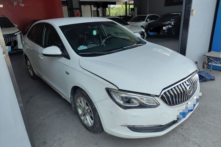 Used Buick GT 2016 15N Automatic Entry-Level Trim Front Right 45 Deg