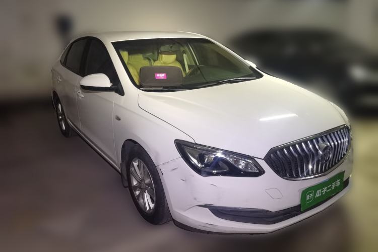 Used Buick GT 2016 15N Automatic Entry-Level Trim Front Right 45 Deg