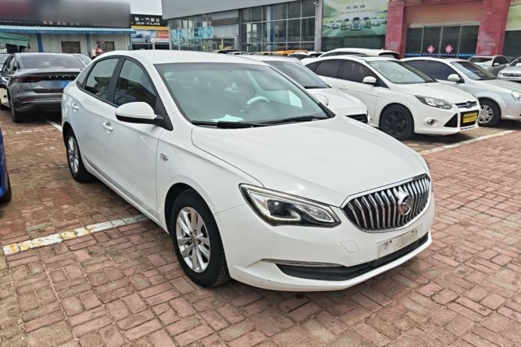 Used Buick GT 2016 15N Automatic Entry-Level Trim Front Right 45 Deg