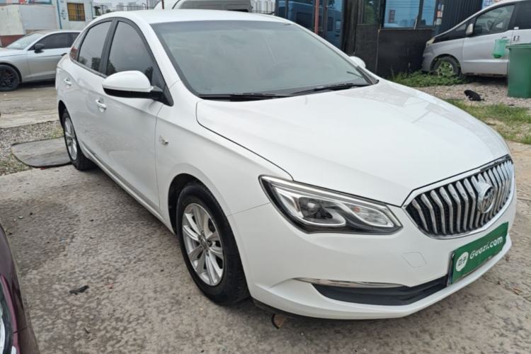 Used Buick GT 2016 15N Automatic Entry-Level Trim Front Right 45 Deg