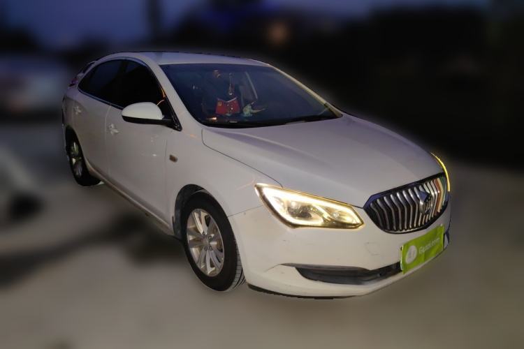 Used Buick GT 2016 15N Automatic Entry-Level Trim Front Right 45 Deg