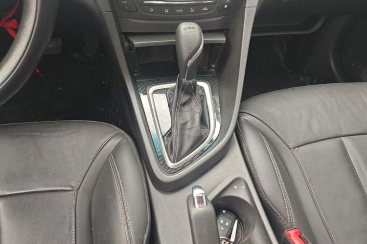 Used Buick GT 2016 18T Dual-Clutch Luxury Model Gear Lever
