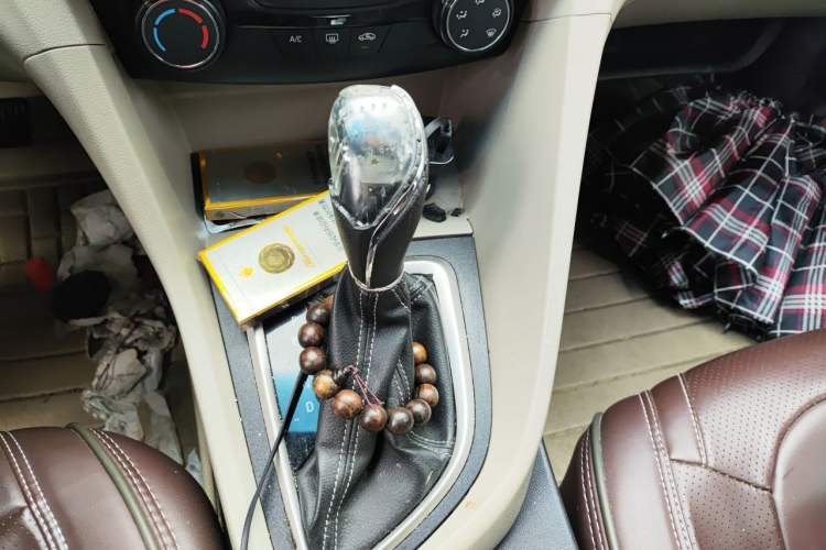 Used Buick GT 2016 15N Automatic Elite Edition Gear Lever