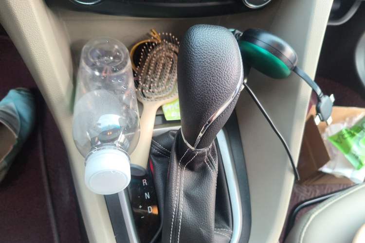 Used Buick GT 2016 15N Automatic Elite Edition Gear Lever