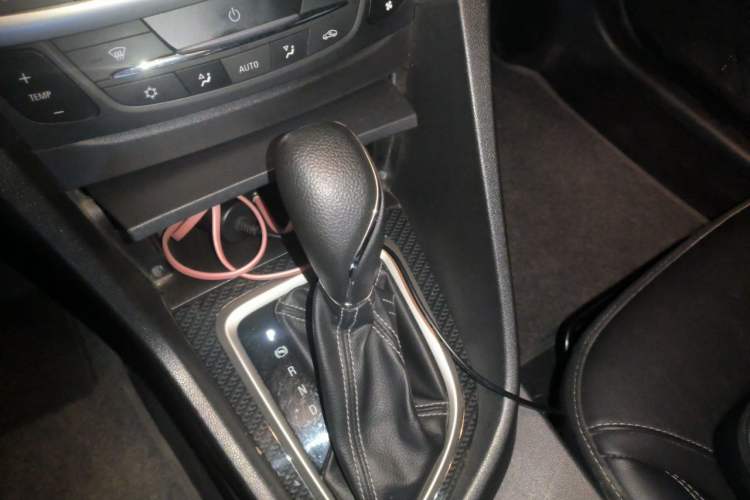 Used Buick GT 2016 15N Automatic Luxury Edition Gear Lever