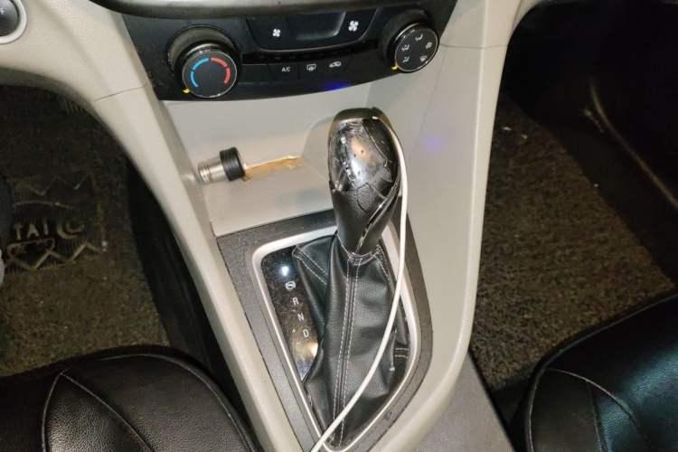 Used Buick GT 2016 15N Automatic Elite Edition Gear Lever