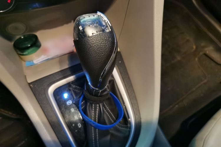 Used Buick GT 2016 15N Automatic Elite Edition Gear Lever