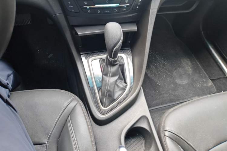 Used Buick GT 2016 18T Dual-Clutch Luxury Model Gear Lever