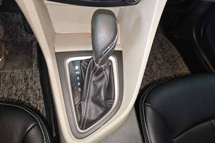 Used Buick GT 2016 15N Automatic Elite Edition Gear Lever