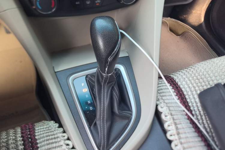 Used Buick GT 2016 15N Automatic Elite Edition Gear Lever