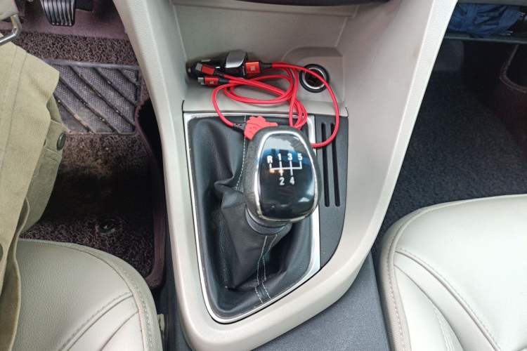 Used Buick GT 2016 15N Manual Elite Edition Gear Lever