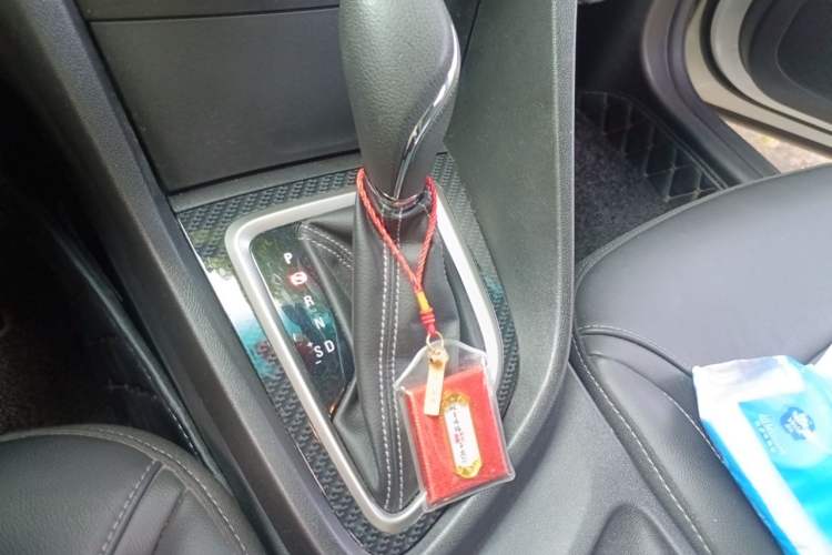 Used Buick GT 2016 18T Dual-Clutch Luxury Model Gear Lever