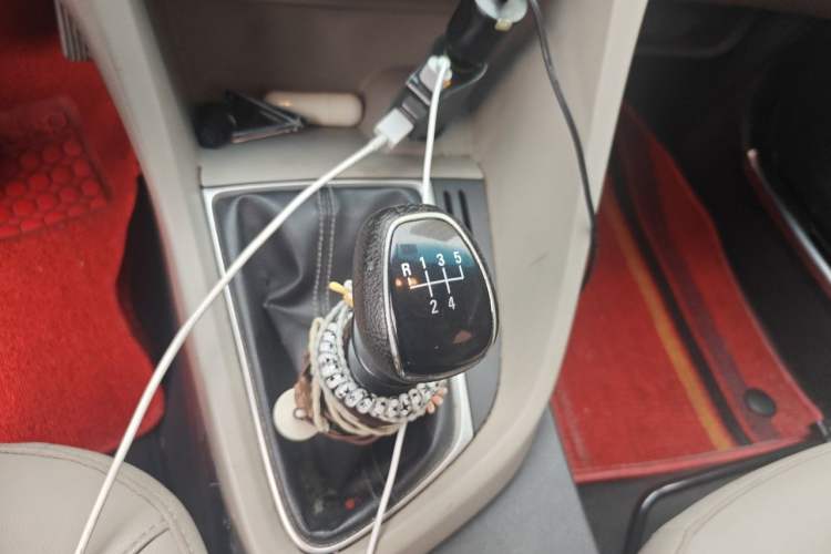 Used Buick GT 2016 15N Manual Elite Edition Gear Lever