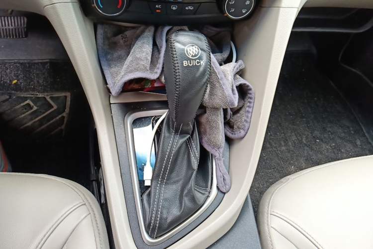 Used Buick GT 2016 18T Dual-Clutch Elite Model Gear Lever