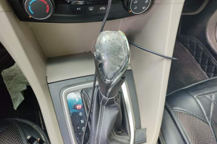 Used Buick GT 2016 15N Automatic Elite Edition Gear Lever