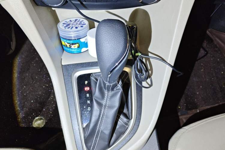 Used Buick GT 2016 15N Automatic Elite Edition Gear Lever