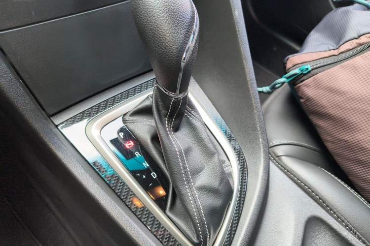 Used Buick GT 2016 15N Automatic Luxury Edition Gear Lever