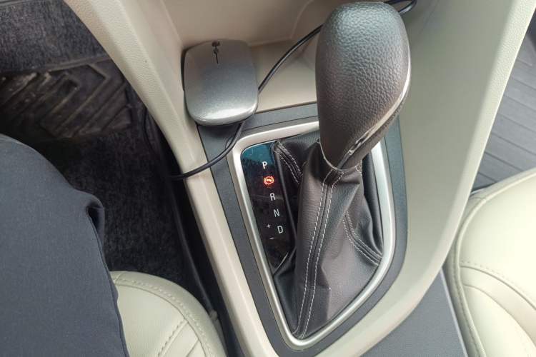 Used Buick GT 2016 15N Automatic Elite Edition Gear Lever