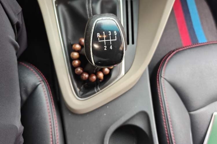 Used Buick GT 2016 15N Manual Entry-Level Trim Gear Lever