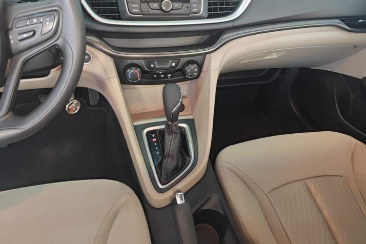 Used Buick GT 2016 15N Automatic Elite Edition Gear Lever