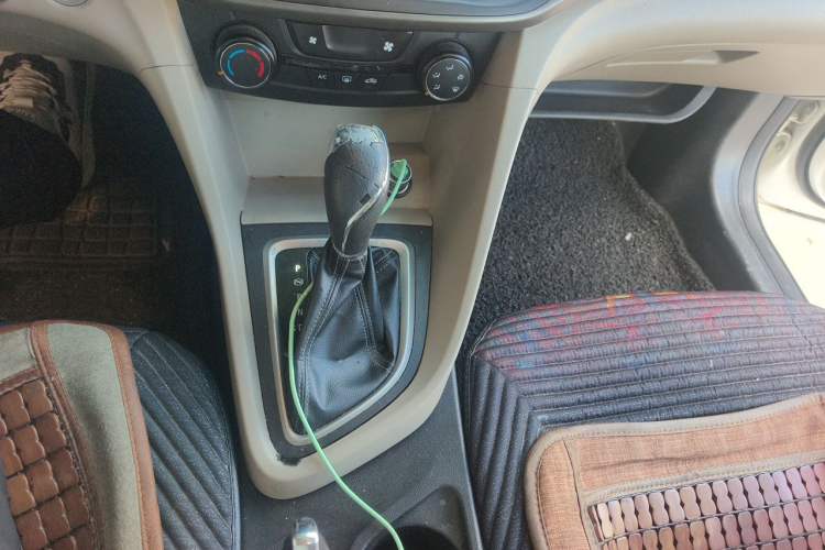 Used Buick GT 2016 18T Dual-Clutch Elite Model Gear Lever