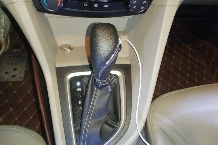 Used Buick GT 2016 15N Automatic Elite Edition Gear Lever