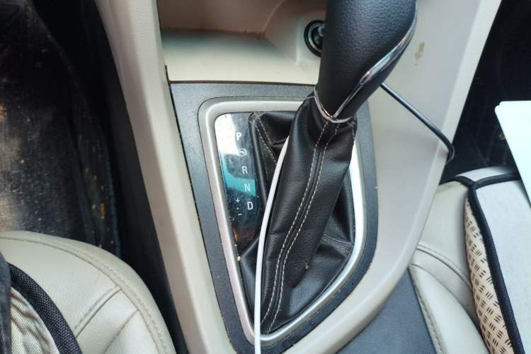 Used Buick GT 2016 15N Automatic Elite Edition Gear Lever