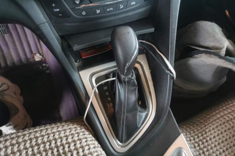 Used Buick GT 2016 18T Dual-Clutch Luxury Model Gear Lever