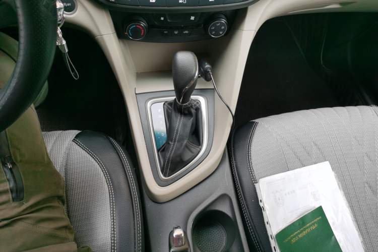 Used Buick GT 2016 15N Automatic Entry-Level Trim Gear Lever
