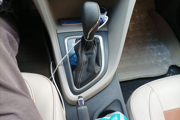 Used Buick GT 2016 15N Automatic Elite Edition Gear Lever