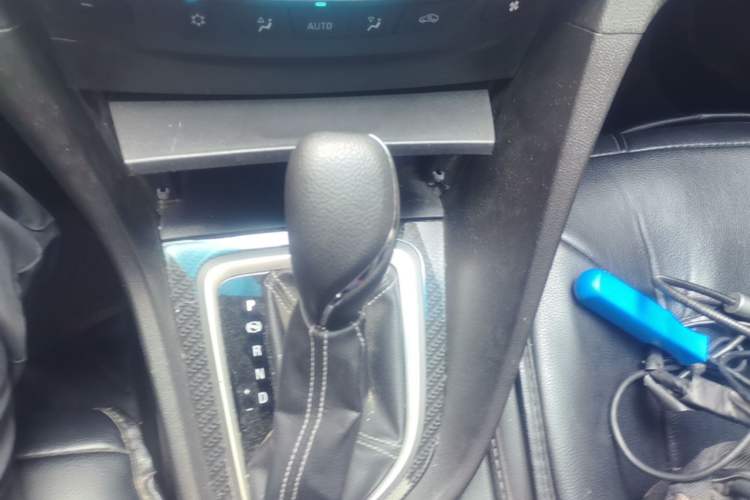 Used Buick GT 2016 15N Automatic Luxury Edition Gear Lever