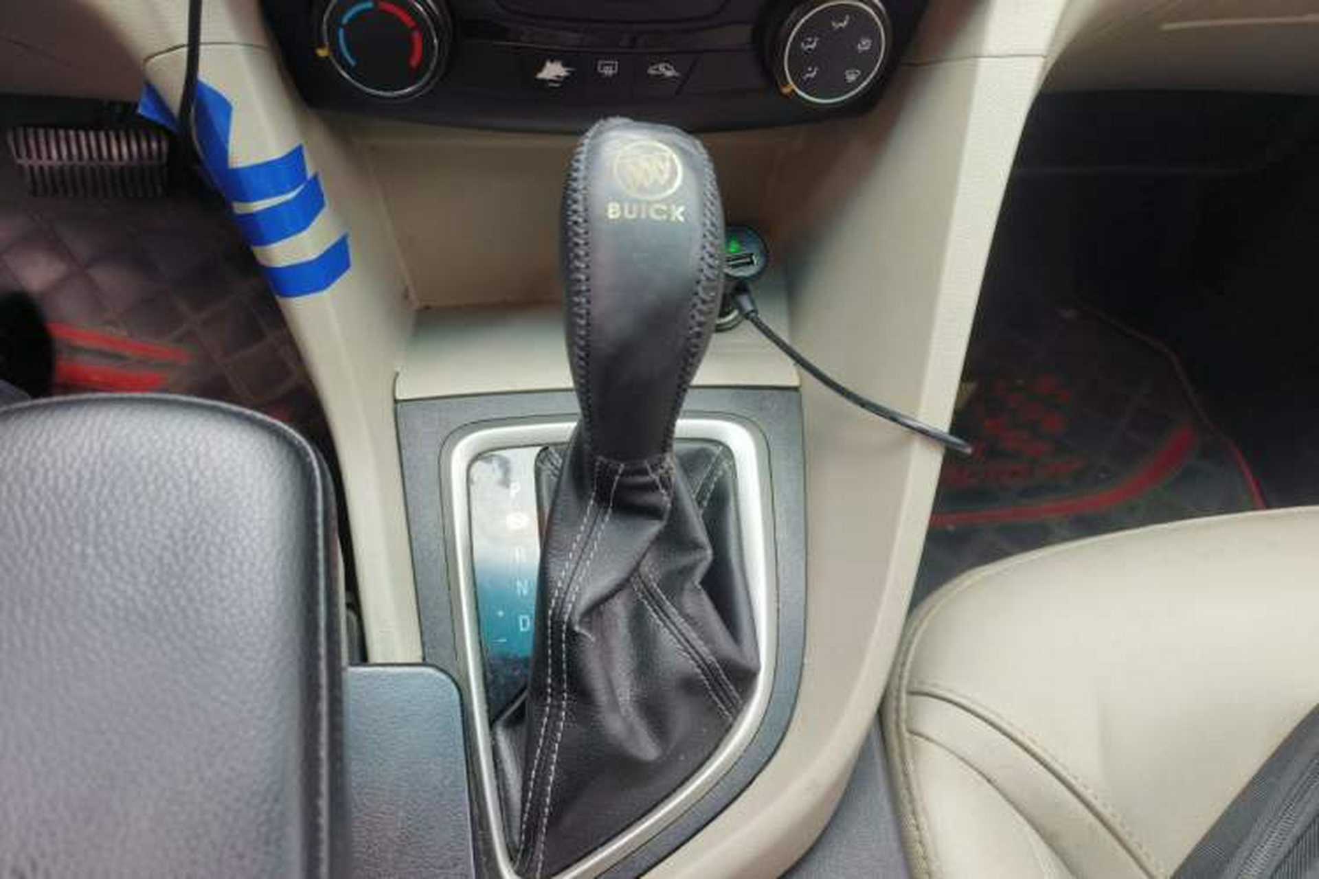 Used Buick GT 2016 15N Automatic Elite Edition Gear Lever