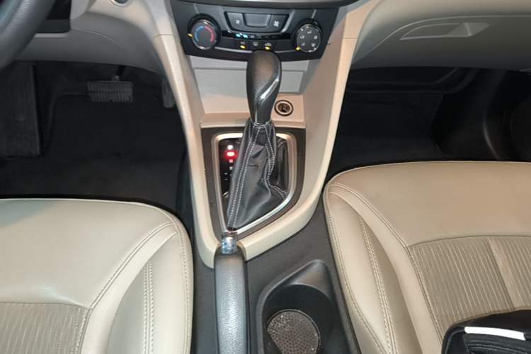 Used Buick GT 2016 15N Automatic Elite Edition Gear Lever