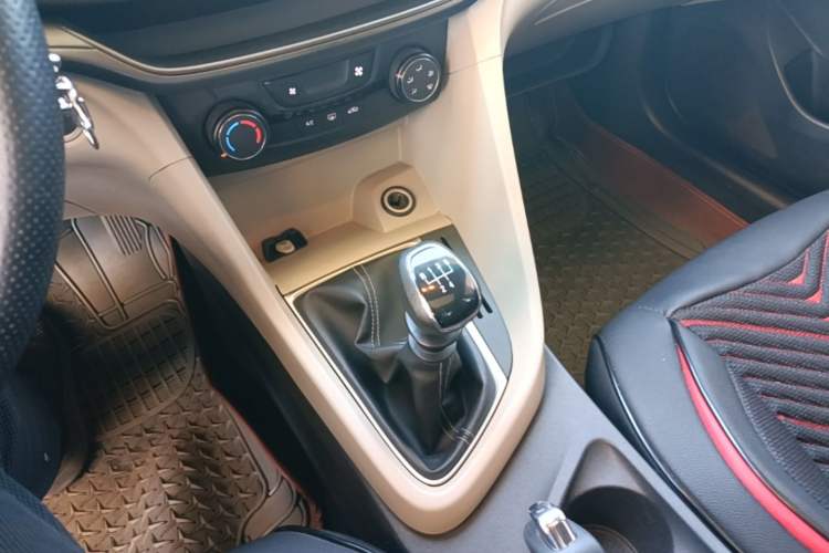 Used Buick GT 2016 15N Manual Elite Edition Gear Lever