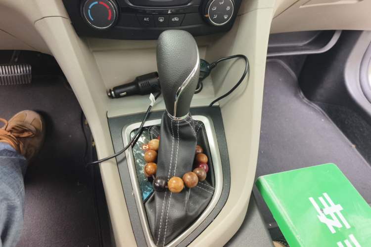 Used Buick GT 2016 15N Automatic Elite Edition Gear Lever