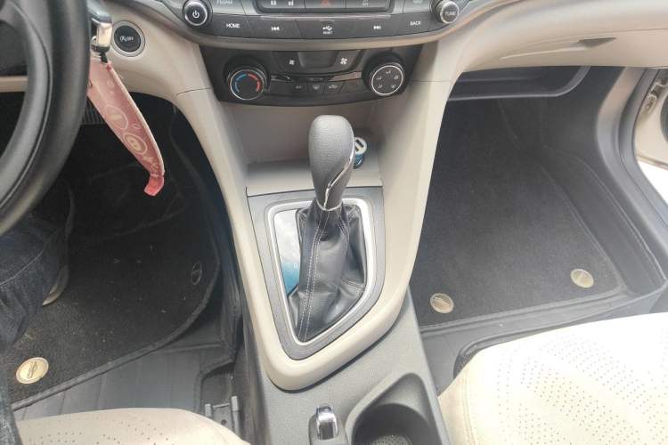 Used Buick GT 2016 15N Automatic Elite Edition Gear Lever
