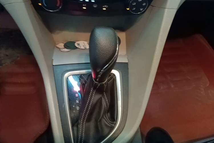 Used Buick GT 2016 15N Automatic Entry-Level Trim Gear Lever