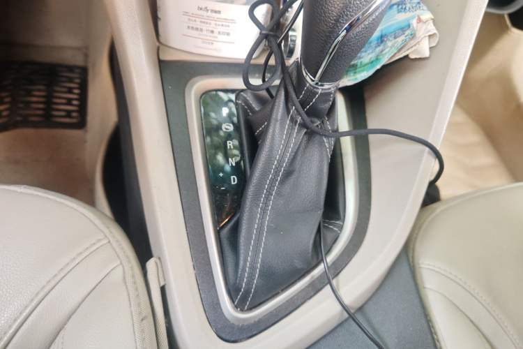 Used Buick GT 2016 15N Automatic Elite Edition Gear Lever