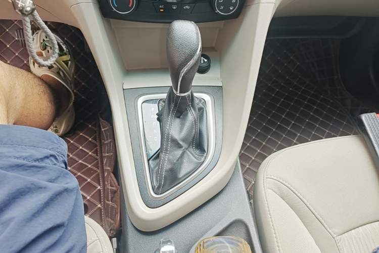 Used Buick GT 2016 15N Automatic Entry-Level Trim Gear Lever