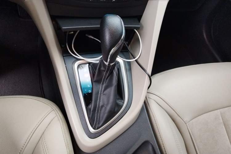 Used Buick GT 2016 15N Automatic Luxury Edition Gear Lever