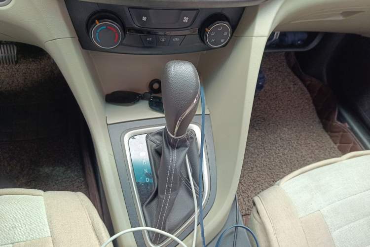 Used Buick GT 2016 15N Automatic Elite Edition Gear Lever